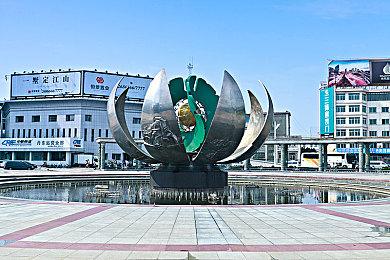 《方舟生存进化》新生物票选结果出炉，最古老昆虫胜出